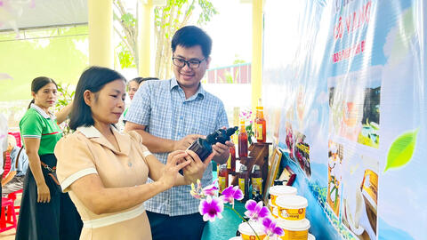 Hội Nông dân phường Cẩm Thành tổ chức gặp mặt kỷ niệm 96 năm Ngày thành lập Hội