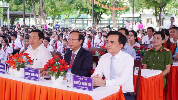 Phường Cẩm Thành rộn ràng ngày khai giảng năm học mới